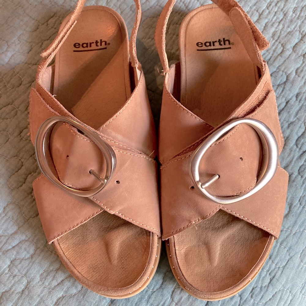 Earth Shoes Adjustable Sandals 8.5